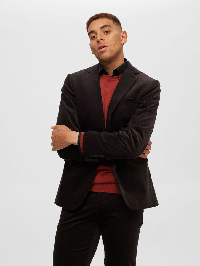 LONG-SLEEVED KNITTED JUMPER