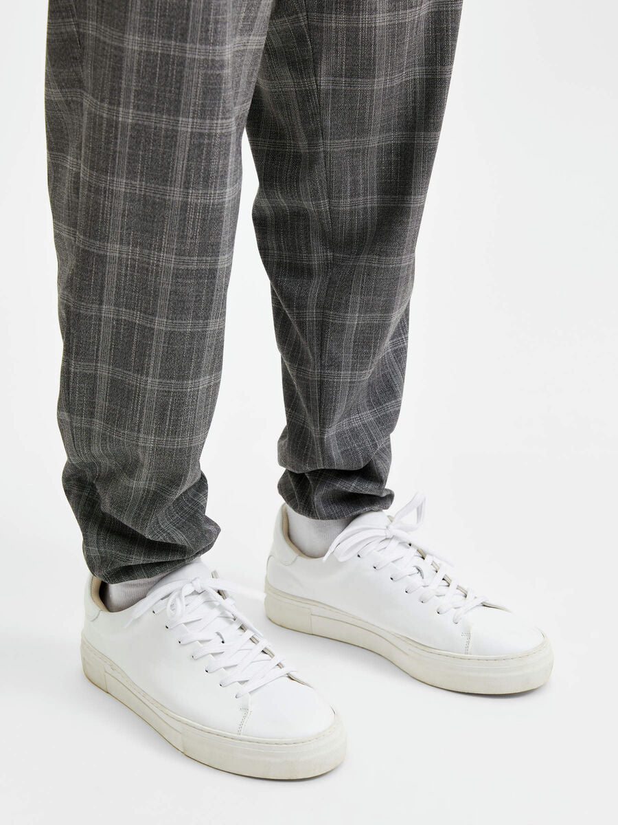 Souliers en cuir blanc