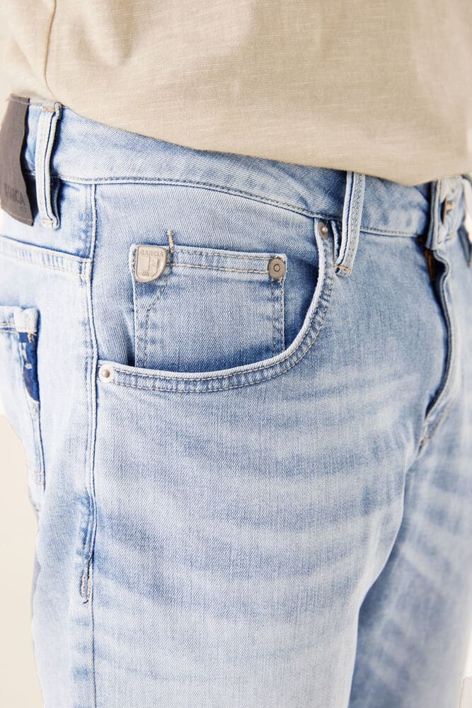 Russo 611 Tapered Jeans