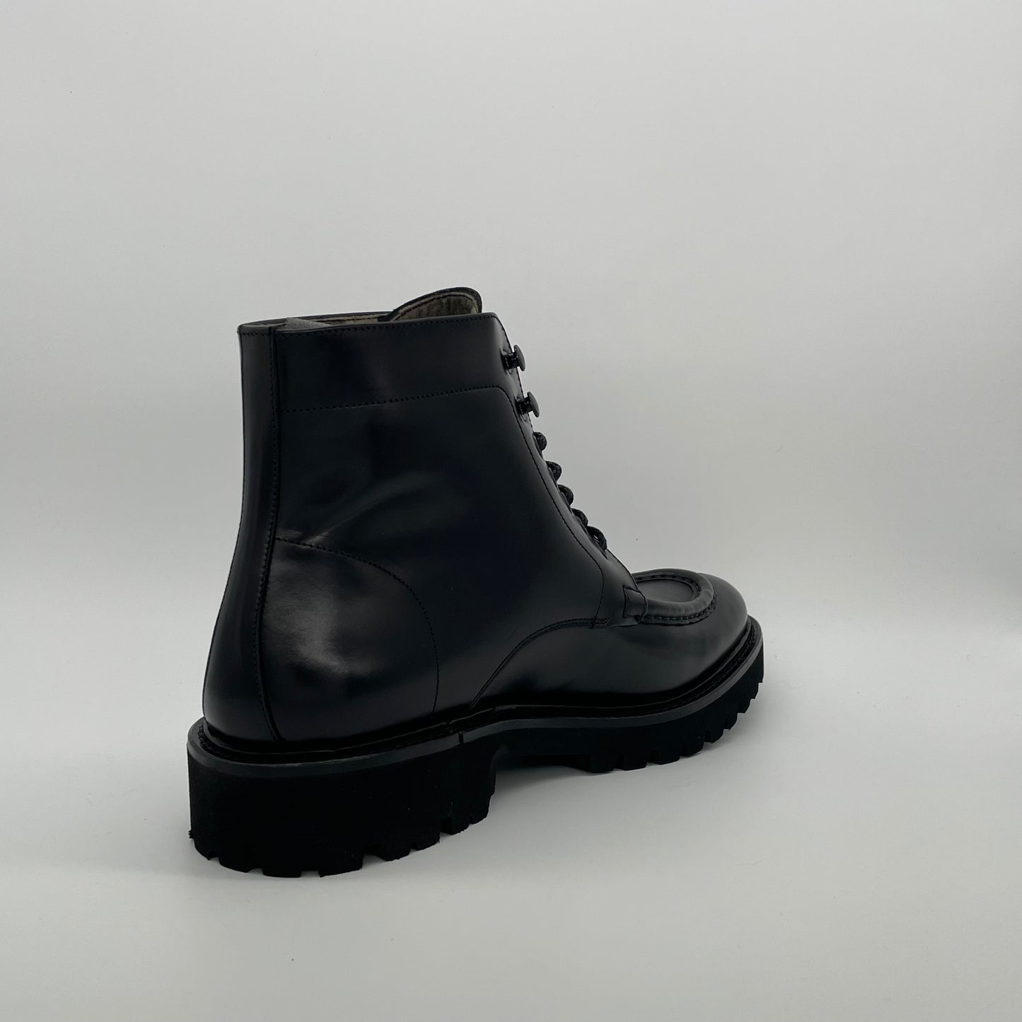 Calce Leather Boots - Black