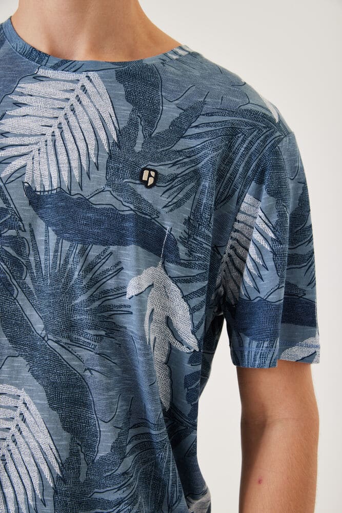 BLUE T SHIRT