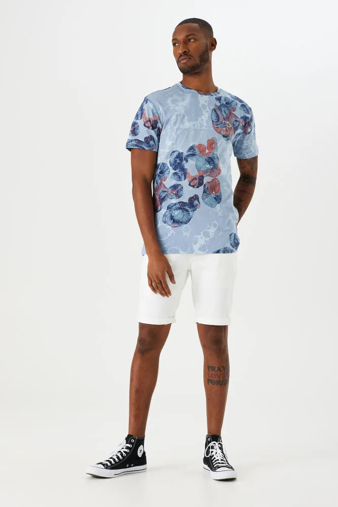 LIGHT BLUE T-SHIRT