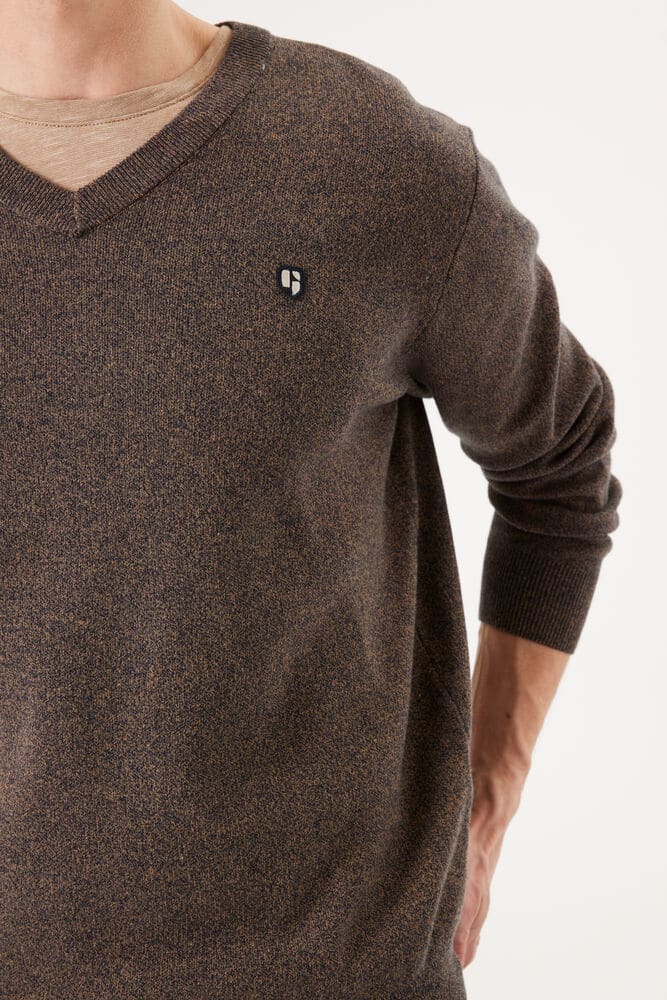 Pull Col en V Marron