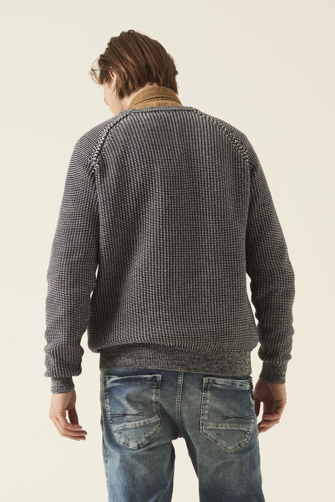 BLUE JUMPER
