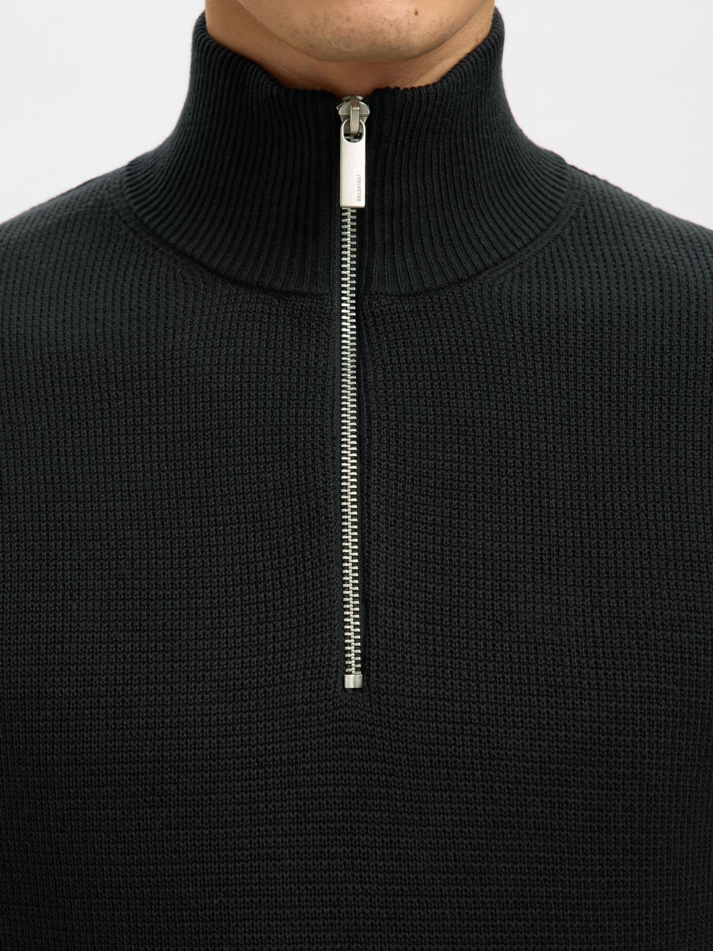HALF-ZIP JUMPER SELECTED