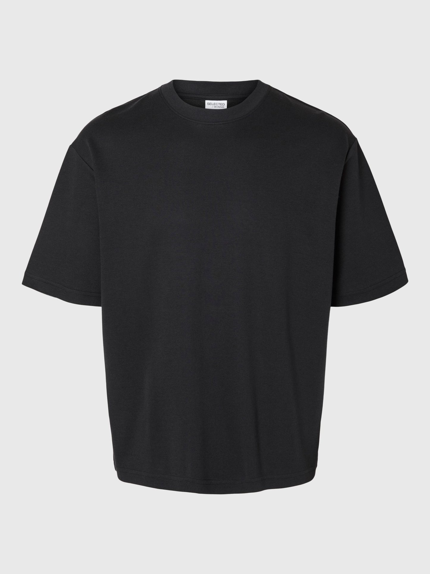 LOOSE FIT T-SHIRT SELECTED