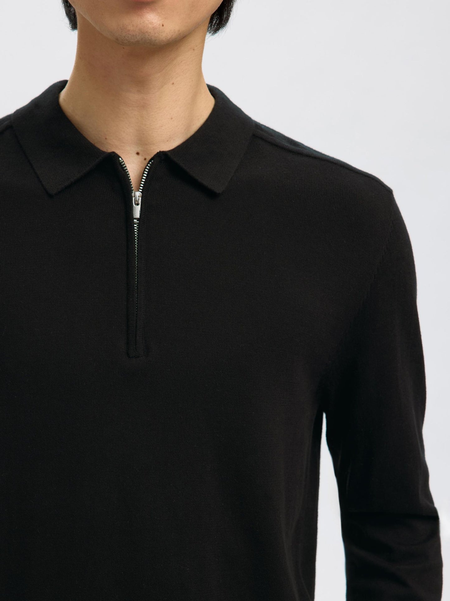 KNITTED LONG-SLEEVED POLO SELECTED