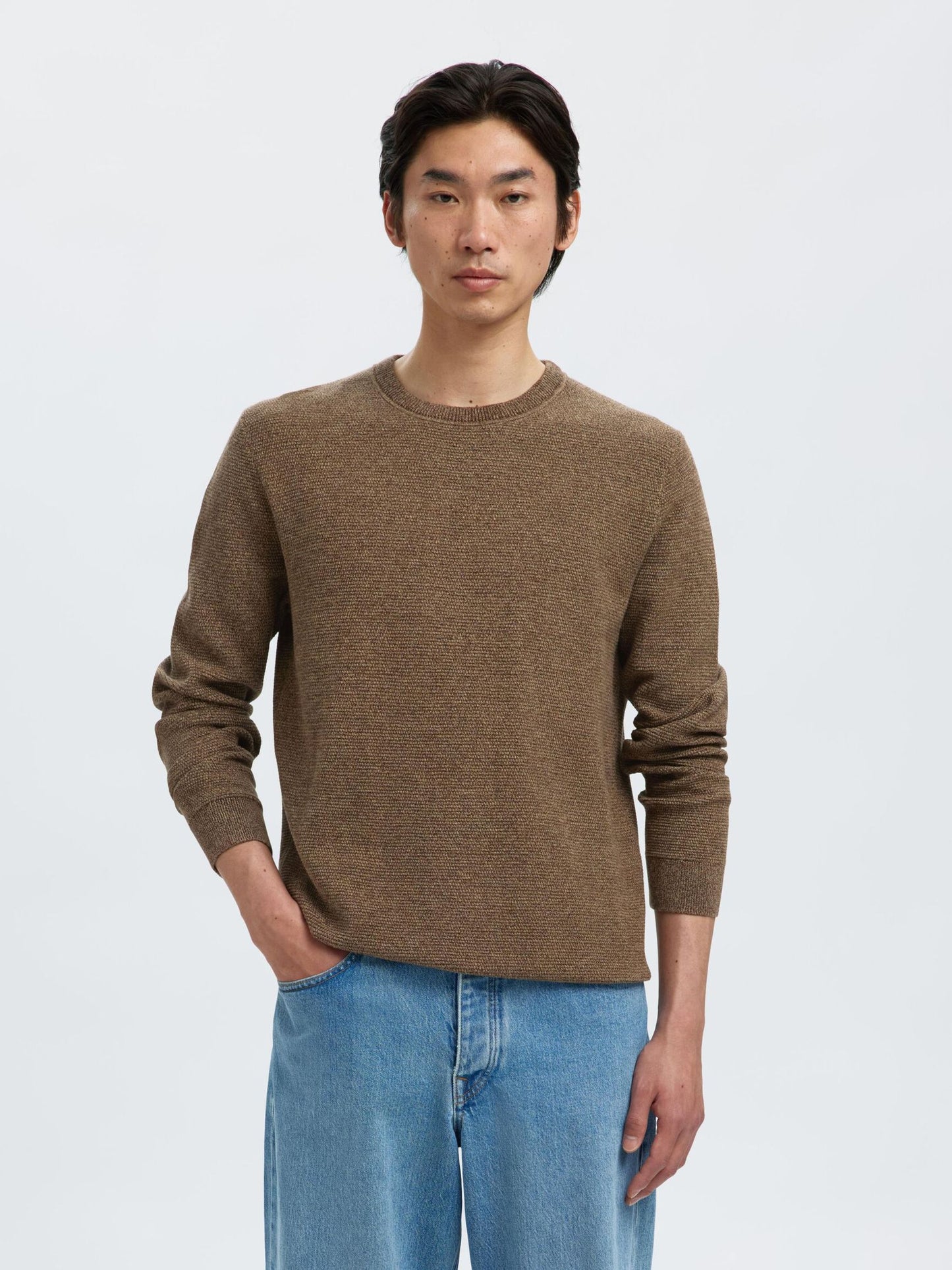 100% COTTON CREWNECK JUMPER SELECTED