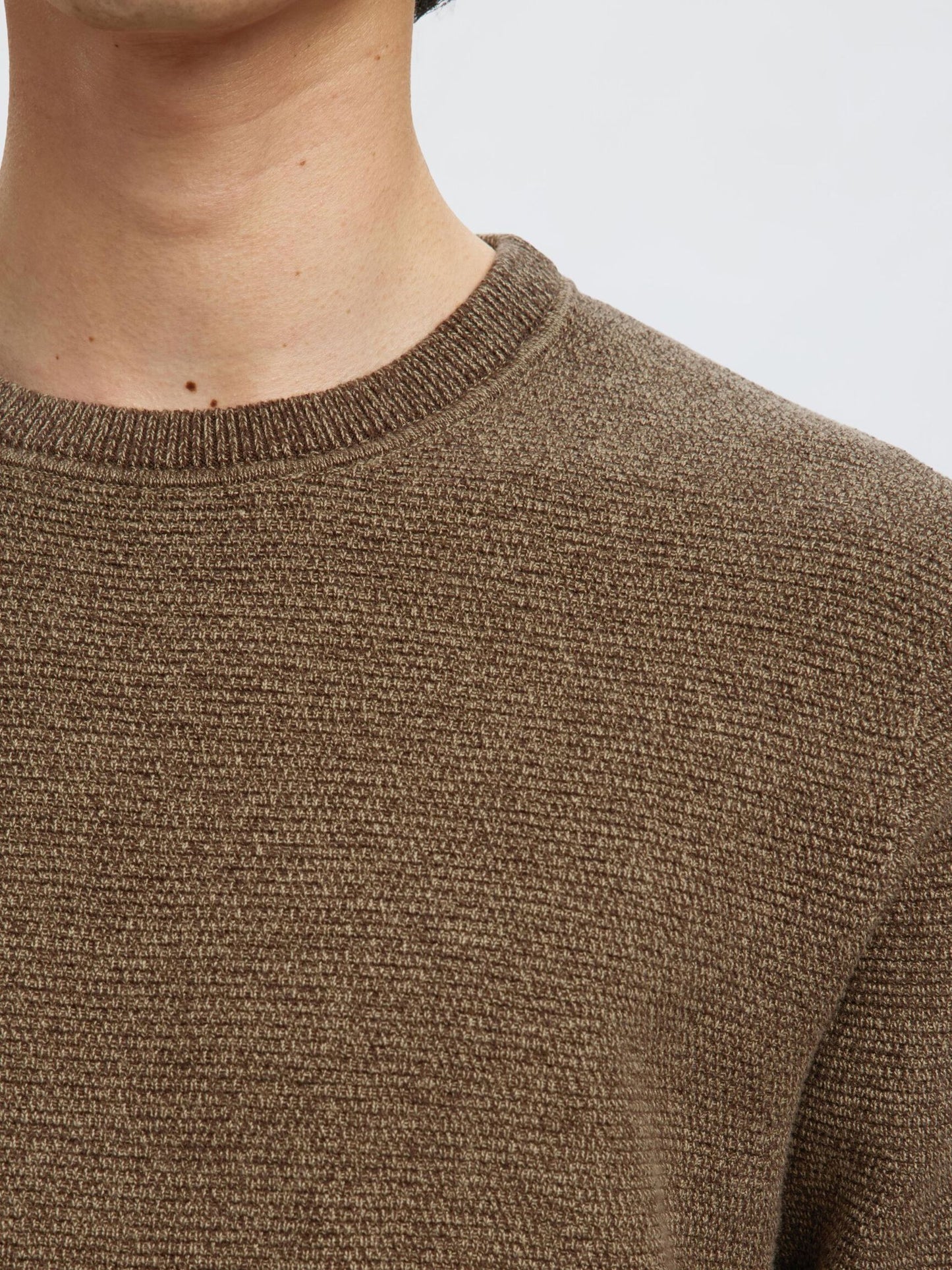 100% COTTON CREWNECK JUMPER SELECTED
