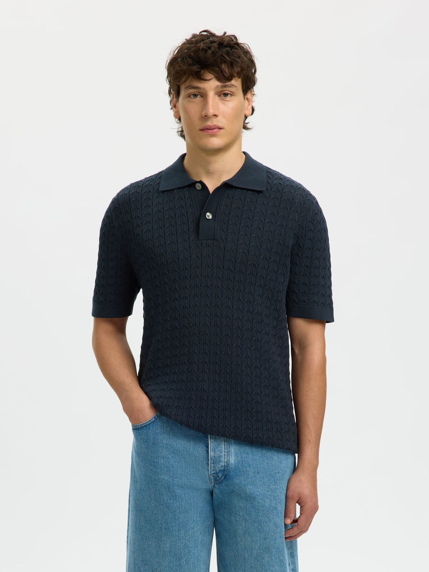 REGULAR FIT KNITTED POLO SHIRT SELECTED