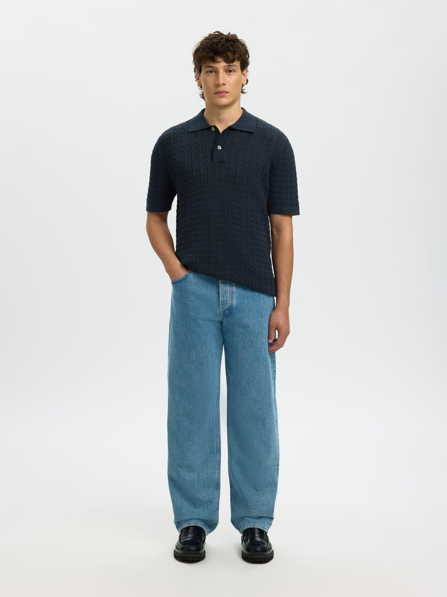 REGULAR FIT KNITTED POLO SHIRT SELECTED