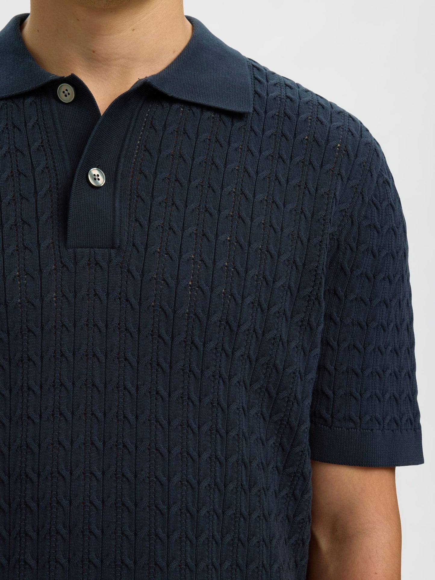 REGULAR FIT KNITTED POLO SHIRT SELECTED