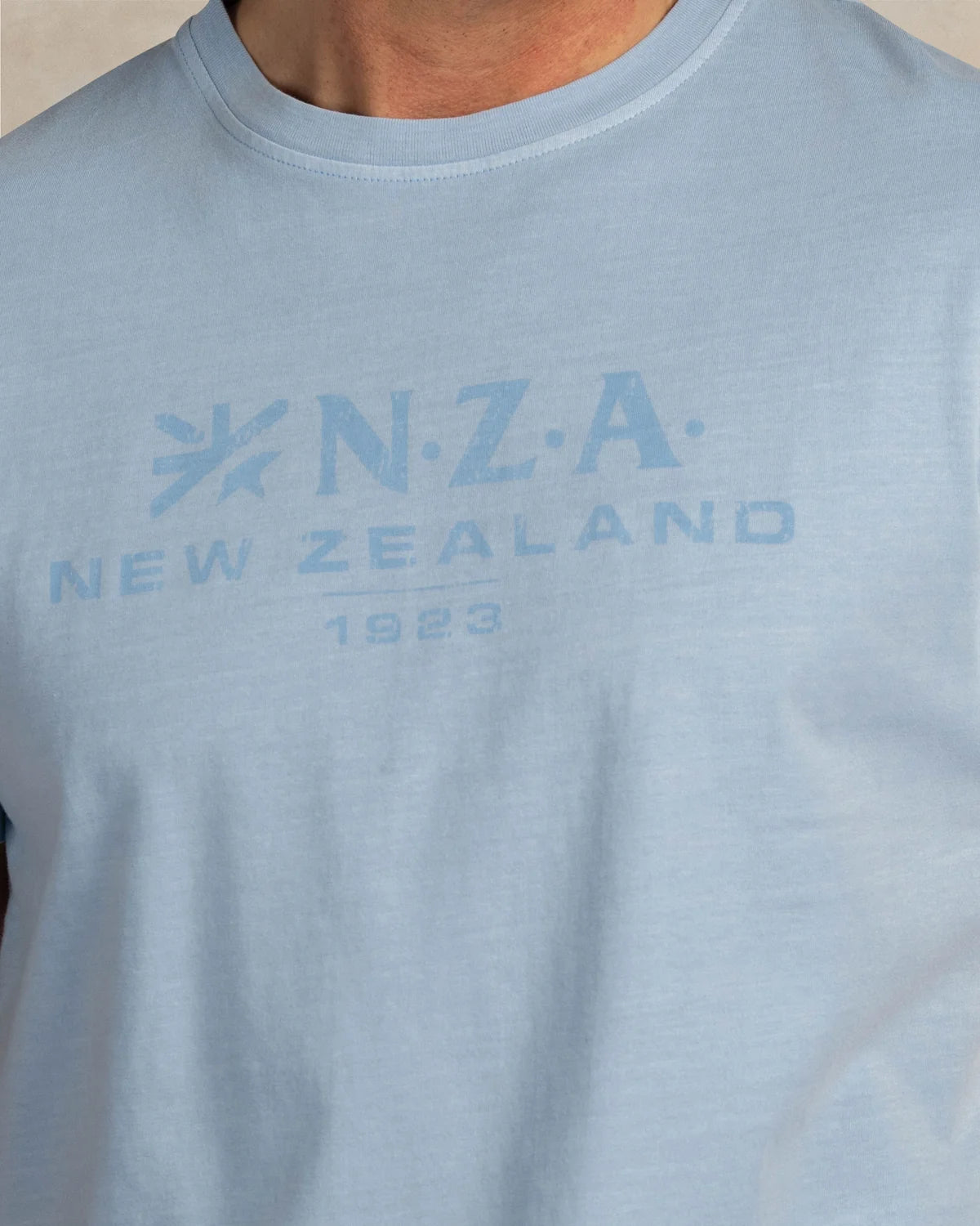 T-SHIRT- NEW ZEALAND AUCKLAND
